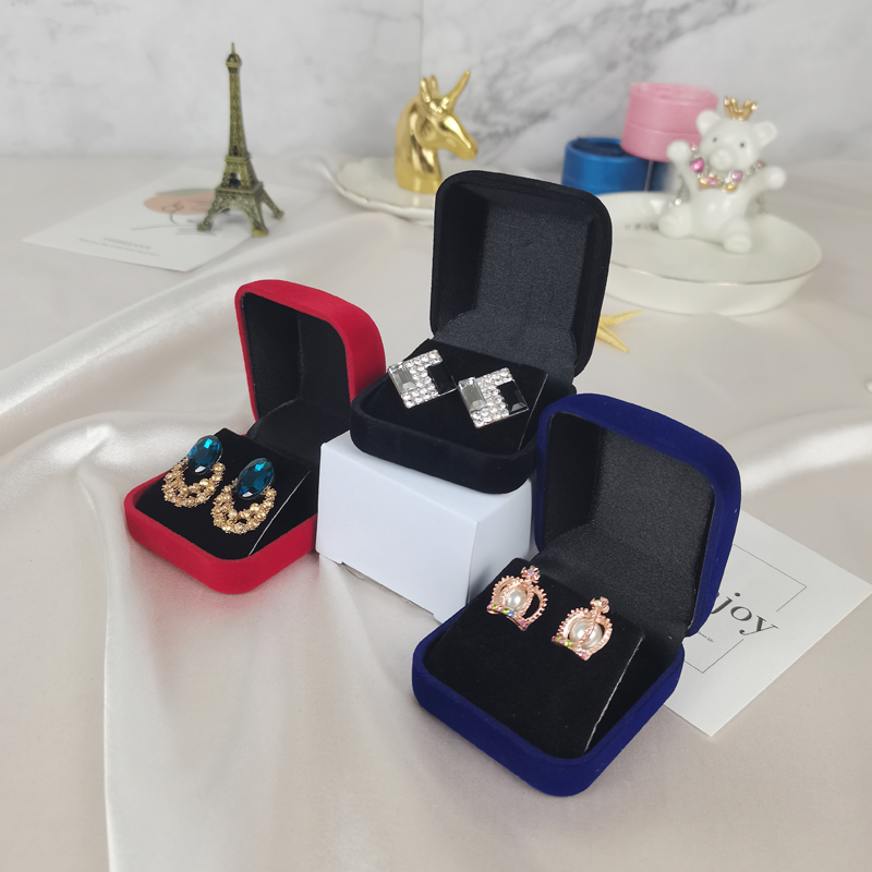 Boîte de rangement de boucles  - Body Jewelry Display avis et prix