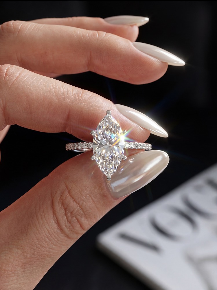 Bague de luxe en moissanite vé - Body Jewelry High Quality avis et prix