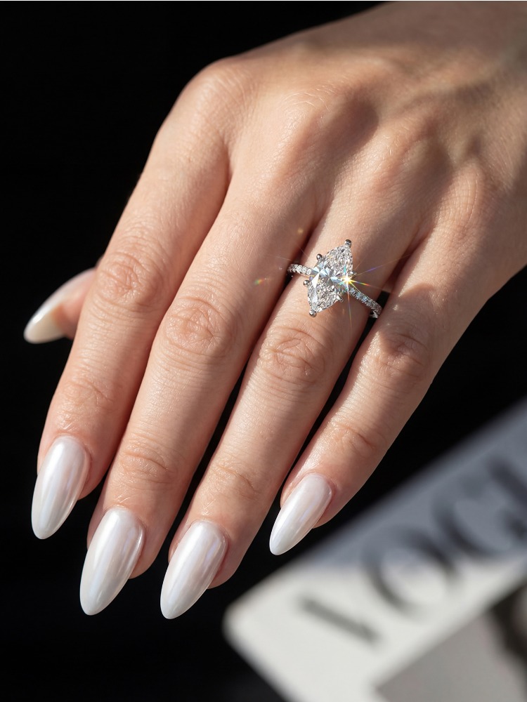 Bague de luxe en moissanite vé - Body Jewelry High Quality avis et prix